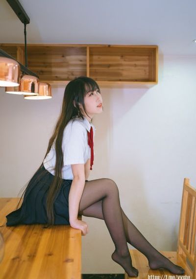 男女一边摸一边做爽爽的直播视频_迅雷极速版下载