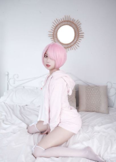 他的舌伸进她的花丛_超清免费播放